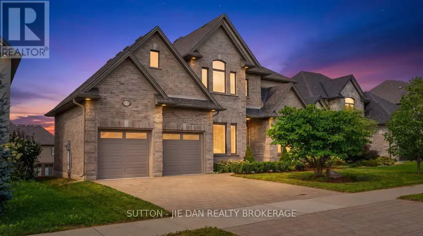 Detached at 2361 TORREY PINES WAY, London