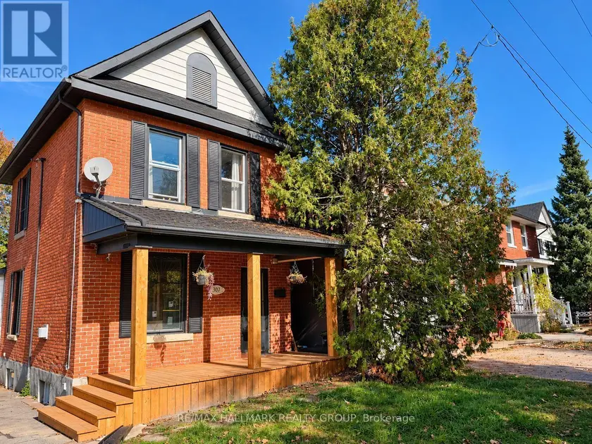 Detached at 307 DUNCAIRN AVENUE, Ottawa
