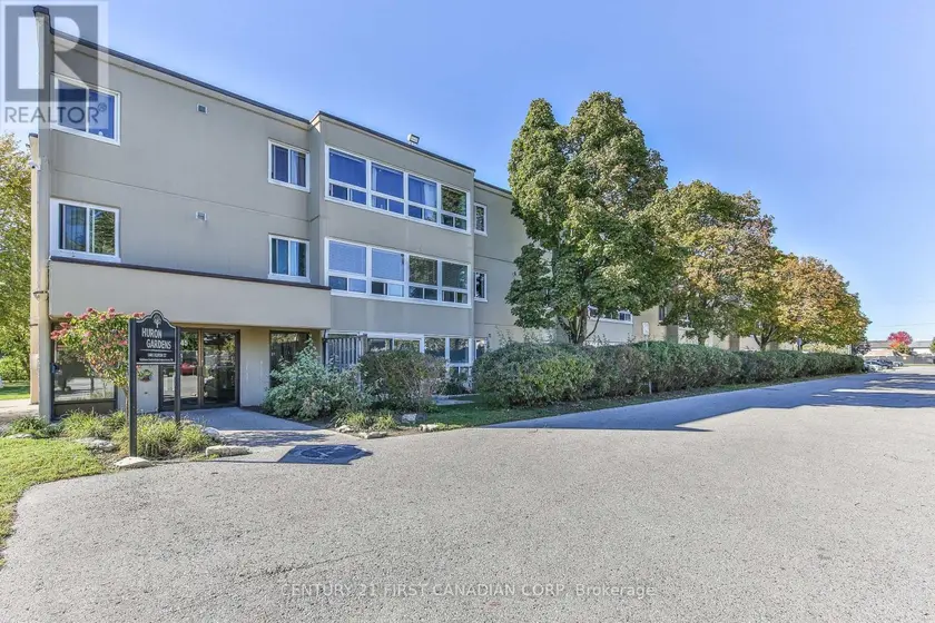 Apartment at 207 - 1445 HURON STREET, London