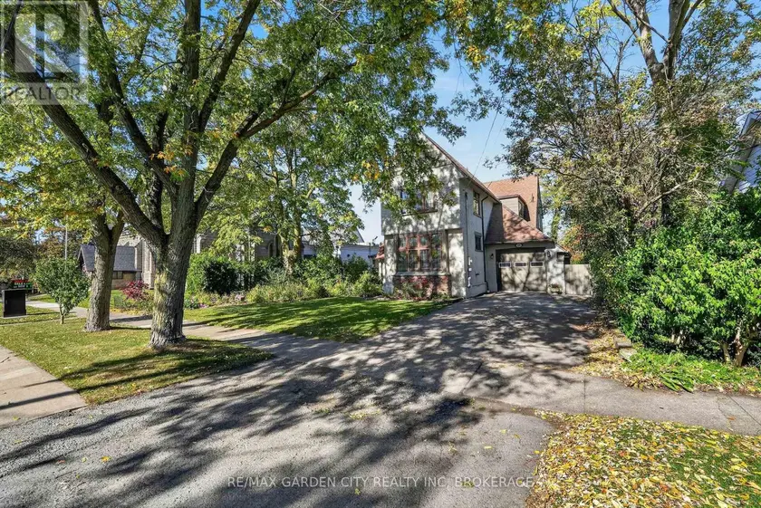 Detached at 38 CLAIRMONT STREET, Thorold