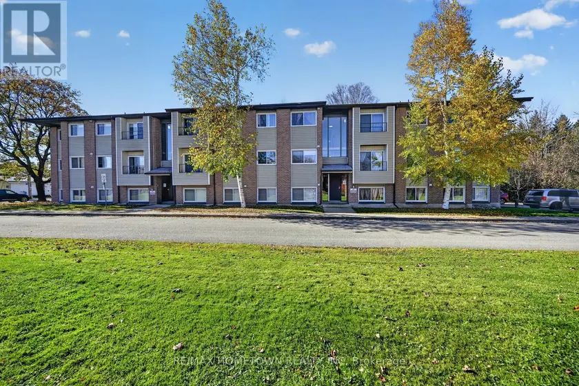 Apartment at 105 - 323 MAIN STREET W, Merrickville-Wolford