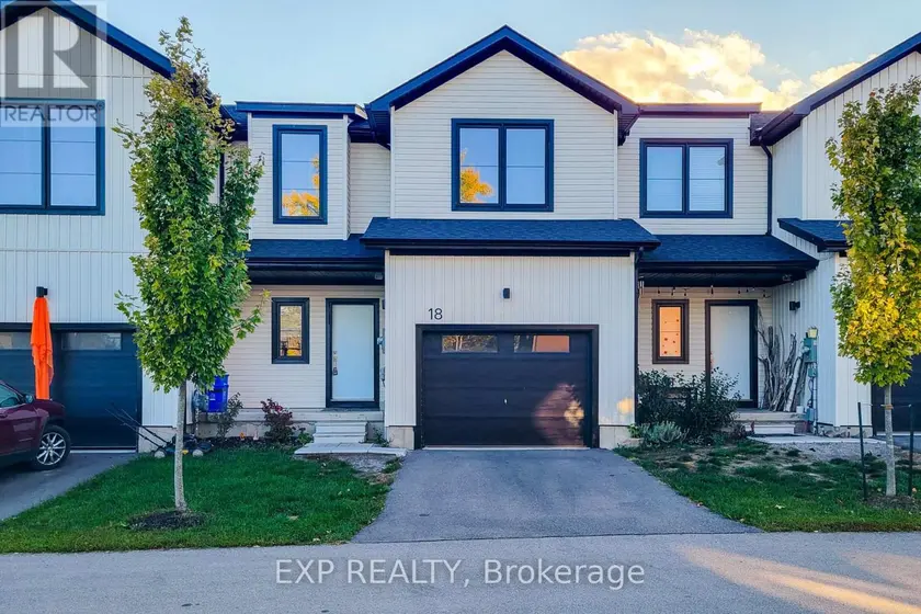 Townhouse at 18 TRAILSIDE DRIVE, Haldimand
