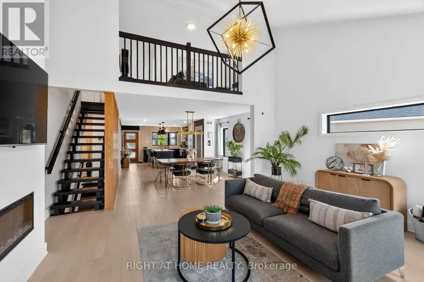 Detached at 29 HARLEQUIN COURT, St. Thomas