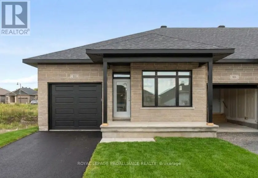 Townhouse at 1032 TURNER DRIVE, Brockville