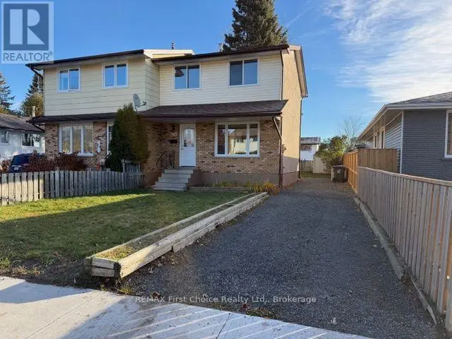 Semi-Detached/Link at 254 PERTH CRESCENT, Thunder Bay