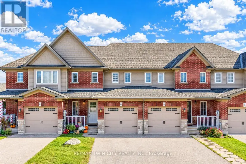 Townhouse at 639 CRAWFORD CRESCENT, Woodstock