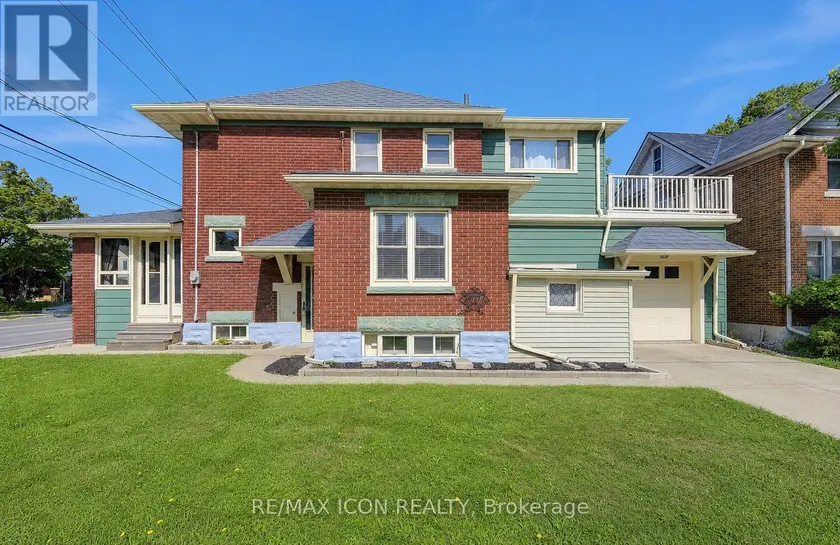 Detached at 224 WEBER STREET E, Kitchener