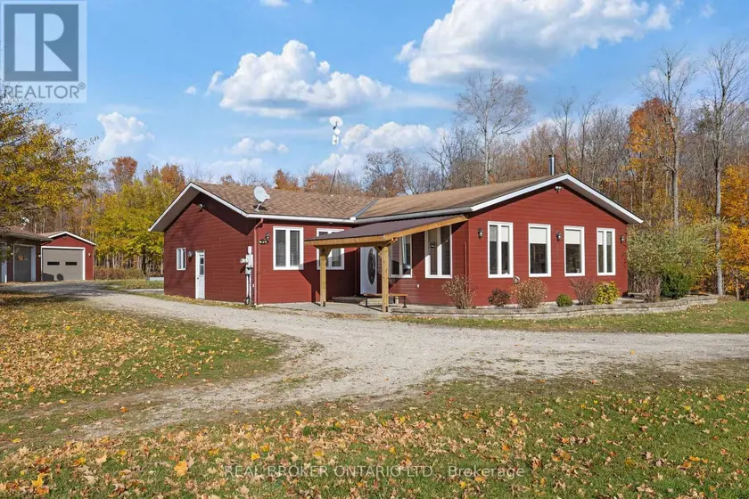 Detached at 12921 HIGHWAY 7, Lanark Highlands