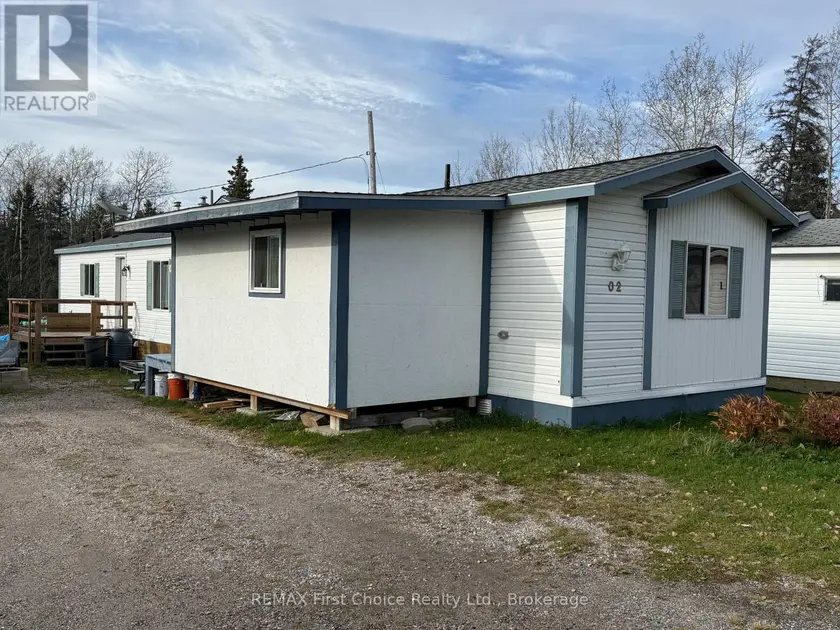 Detached at 2 -18010 HIGHWAY 17W HIGHWAY, Kenora Remote Area