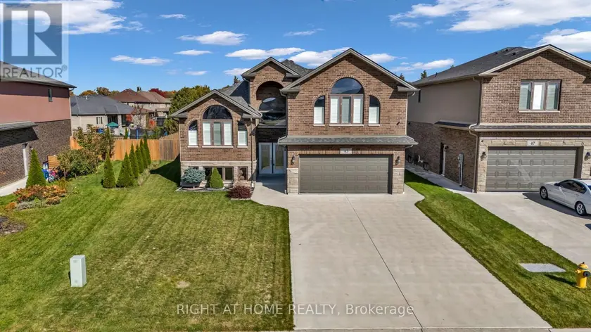 Detached at 43 PEACHTREE LANE, Chatham-Kent