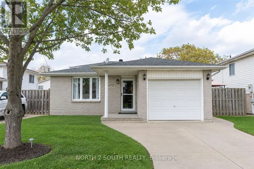 Detached at 1672 FOSTER AVENUE, Essex
