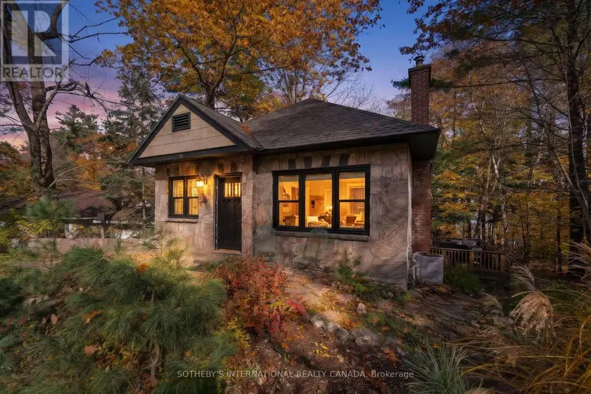 Detached at 38 JOSEPH STREET, Muskoka Lakes