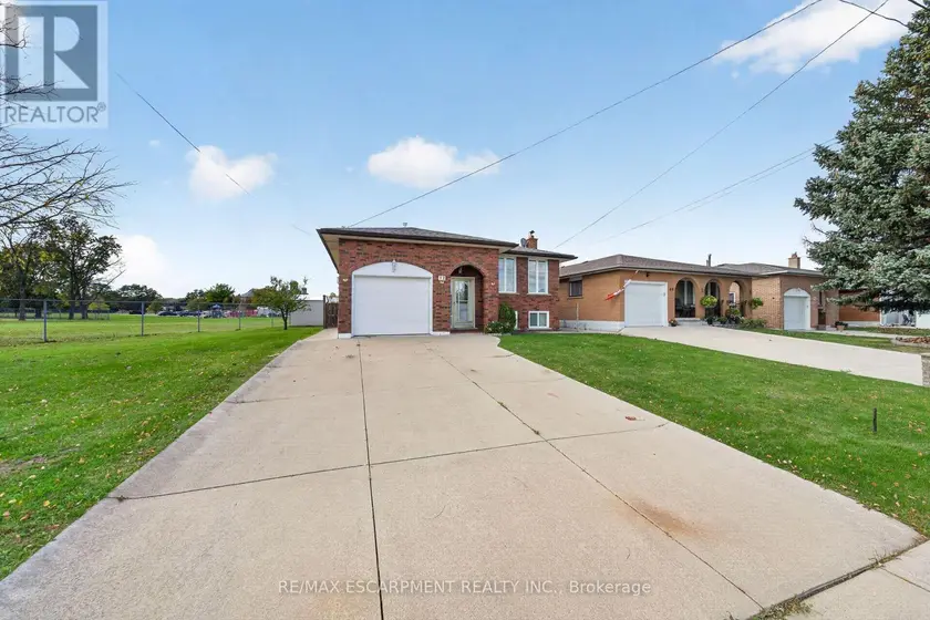 Detached at 72 TERESA STREET N, Hamilton