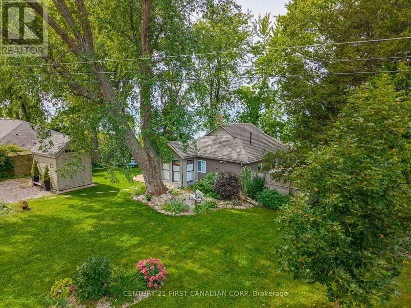 Detached at 72607 PRINCESS STREET, Bluewater