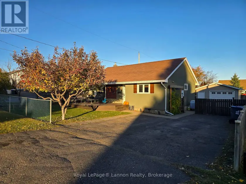 Detached at 562 LESLIE AVENUE, Thunder Bay