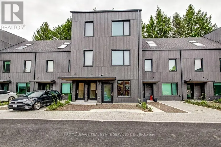 Apartment at 28 - 308 PARKSIDE DRIVE, Hamilton