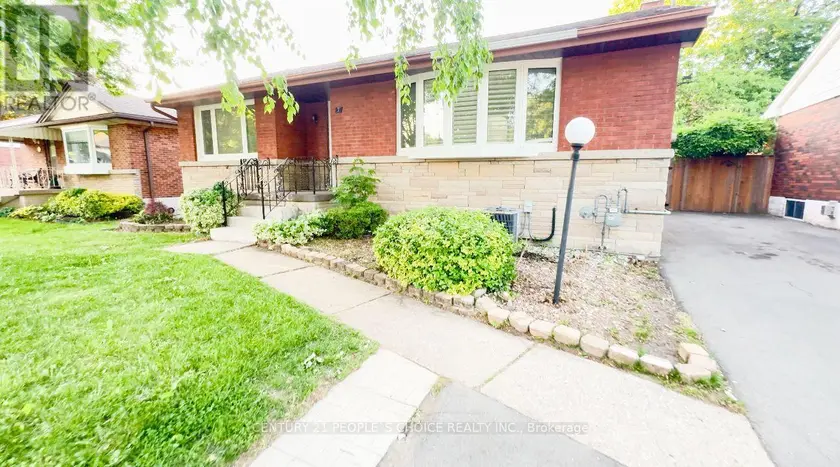 Detached at 7 HARDALE CRESCENT, Hamilton