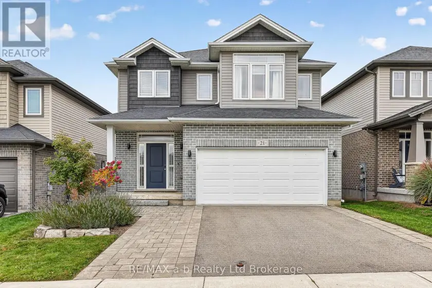 Detached at 21 CHAMBERLAIN AVENUE, Ingersoll