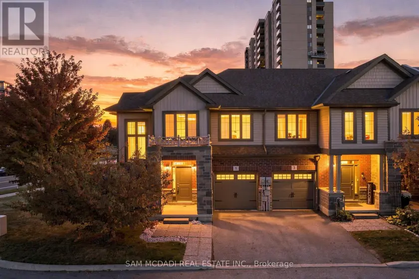 Townhouse at 1 SOUTHSHORE CRESCENT, Hamilton