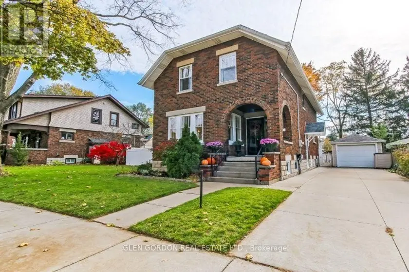 Detached at 15 BEATTIE AVENUE, London