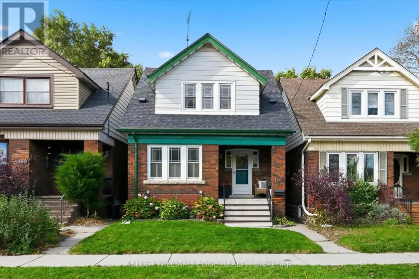 Detached at 158 LONDON STREET S, Hamilton