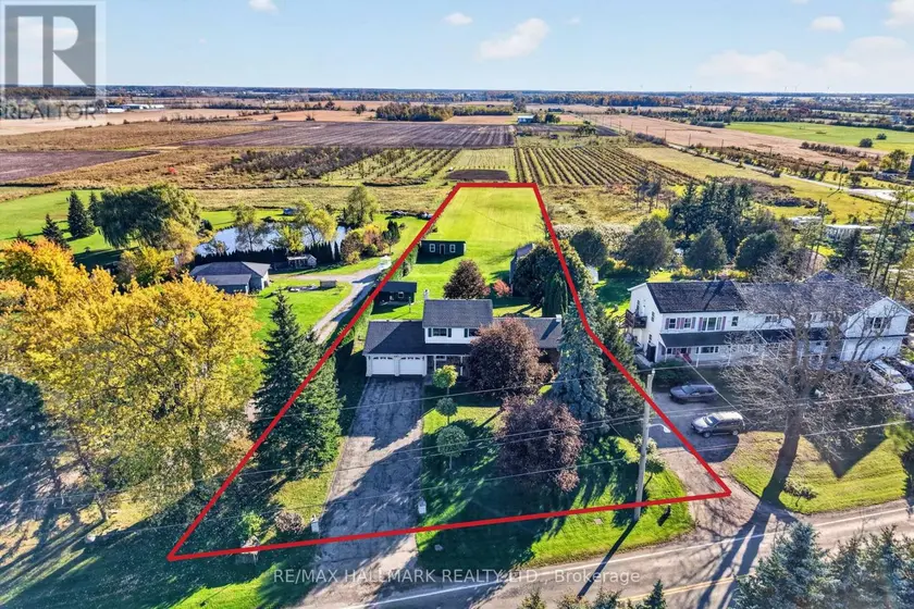 Detached at 697 RIDGE ROAD W, Grimsby