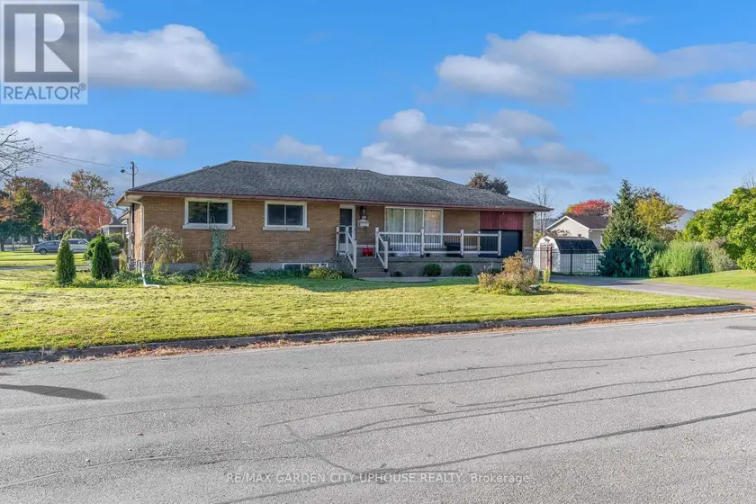 Detached at BASEMENT - 15 DEXTER DRIVE, Welland