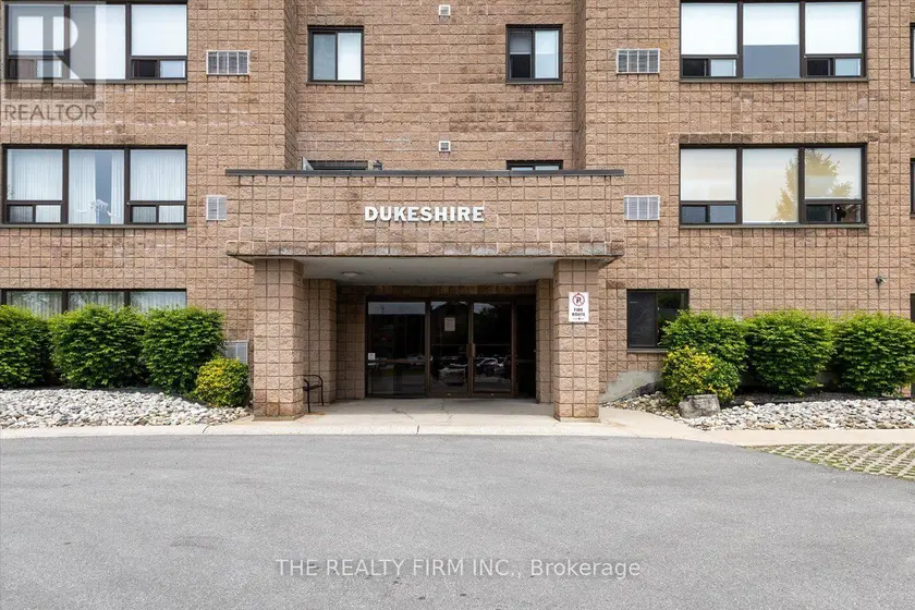 Apartment at 207 - 220 DUKE STREET, Strathroy-Caradoc