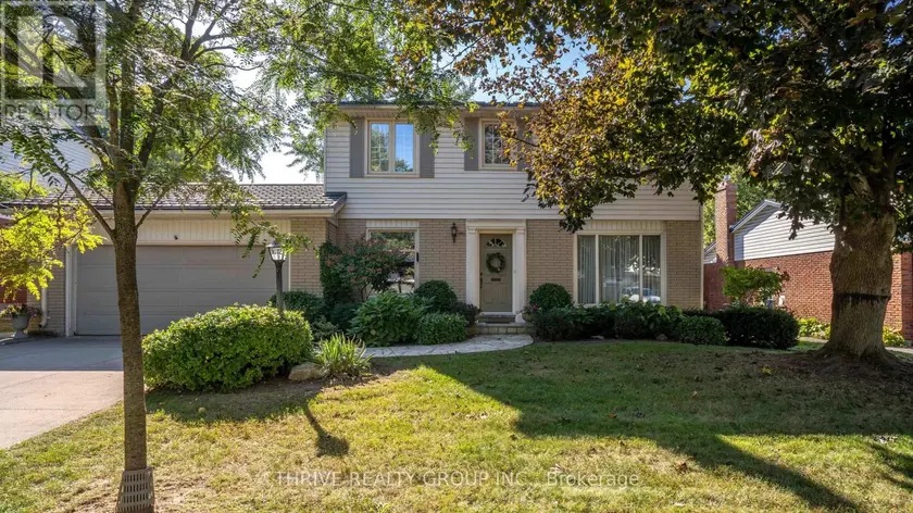 Detached at 1072 PRINCE GEORGE ROAD, London