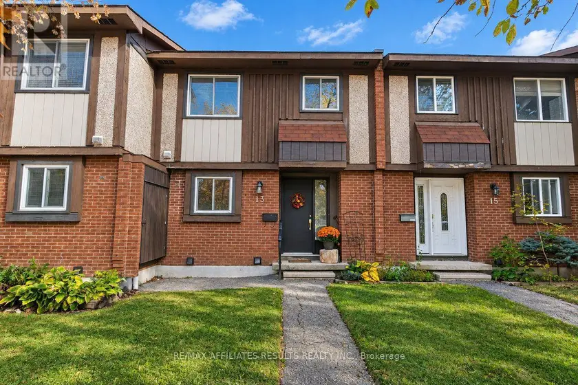 Townhouse at 48 - 13 PICKFORD DRIVE, Ottawa