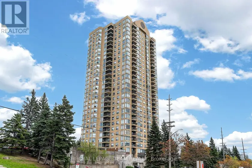 Apartment at 104 - 545 ST LAURENT BOULEVARD, Ottawa