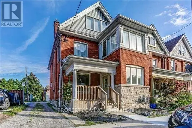 Detached at 1 - 147 WELLINGTON STREET, Hamilton
