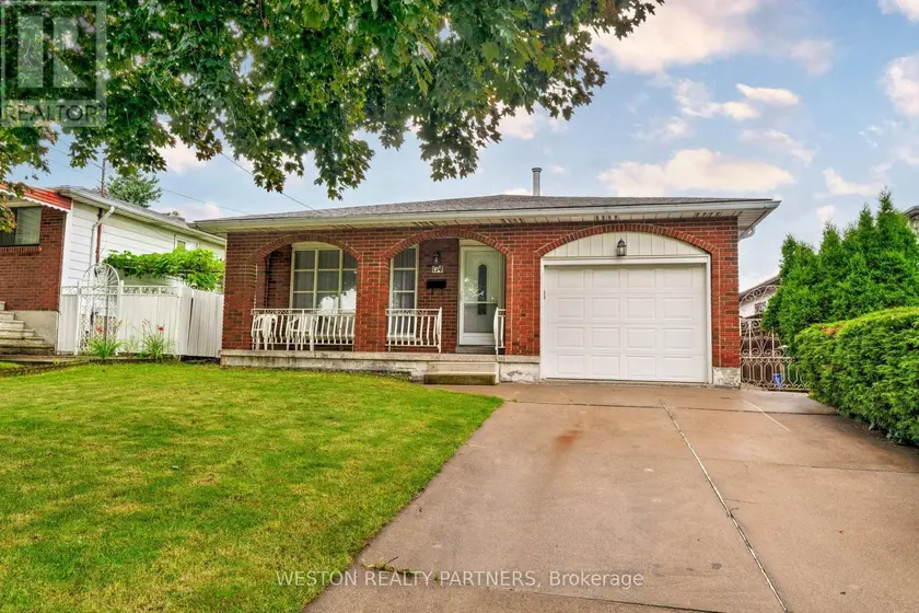 Detached at 174 SAN REMO DRIVE, Hamilton