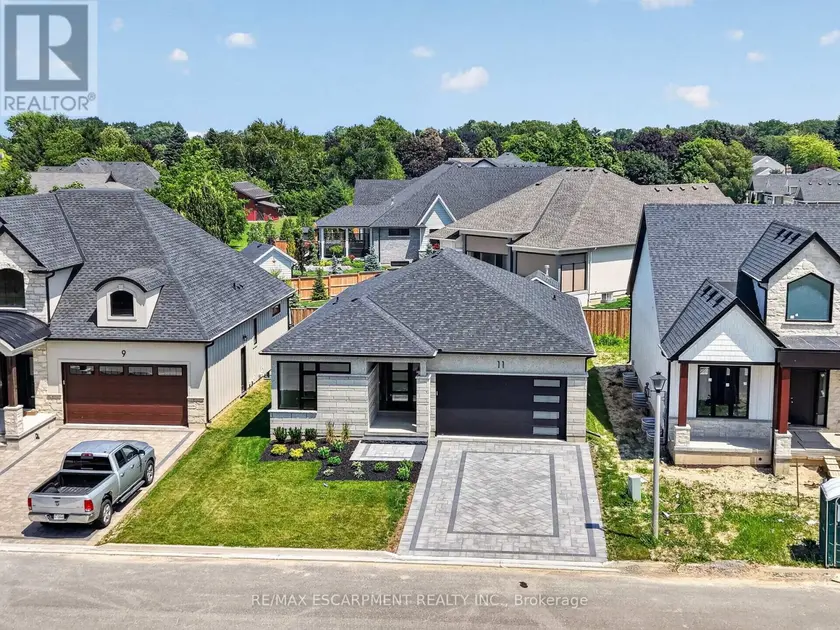 Detached at 11 OAKLEY DRIVE, Niagara-on-the-Lake