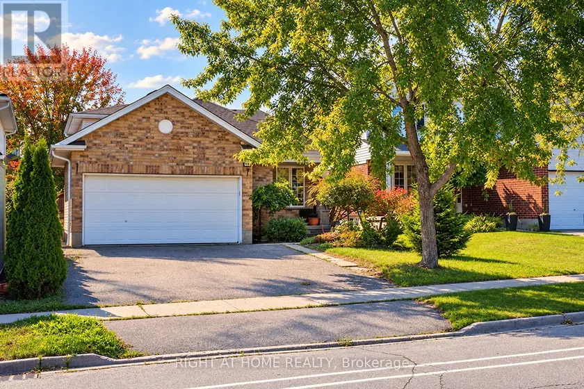 Detached at 182 STARWOOD DRIVE, Guelph