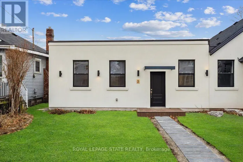 Semi-Detached/Link at 2 - 800 BEACH BOULEVARD, Hamilton
