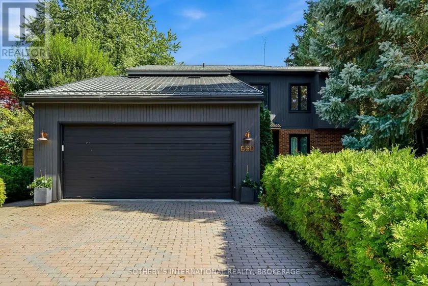 Detached at 660 CHARLOTTE STREET, Niagara-on-the-Lake