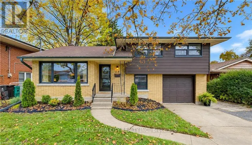 Detached at 68 CAMBRIDGE AVENUE, Kitchener