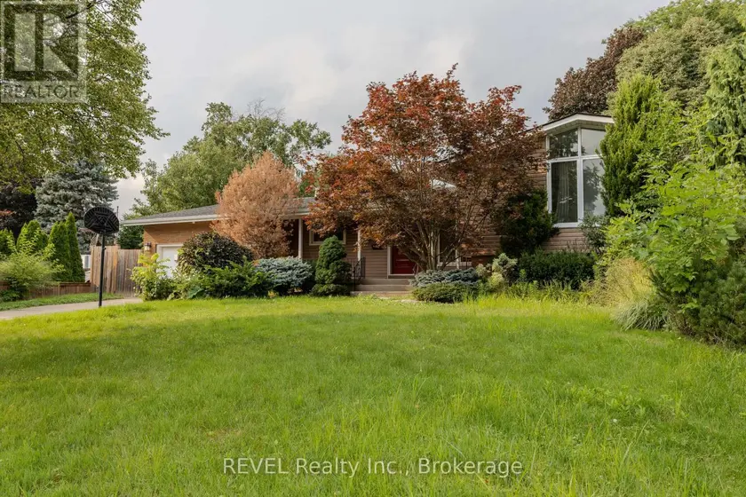 Detached at 7285 ROLLING ACRES CRESCENT, Niagara Falls