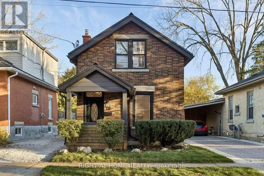Detached at 18 POWELL STREET W, Guelph