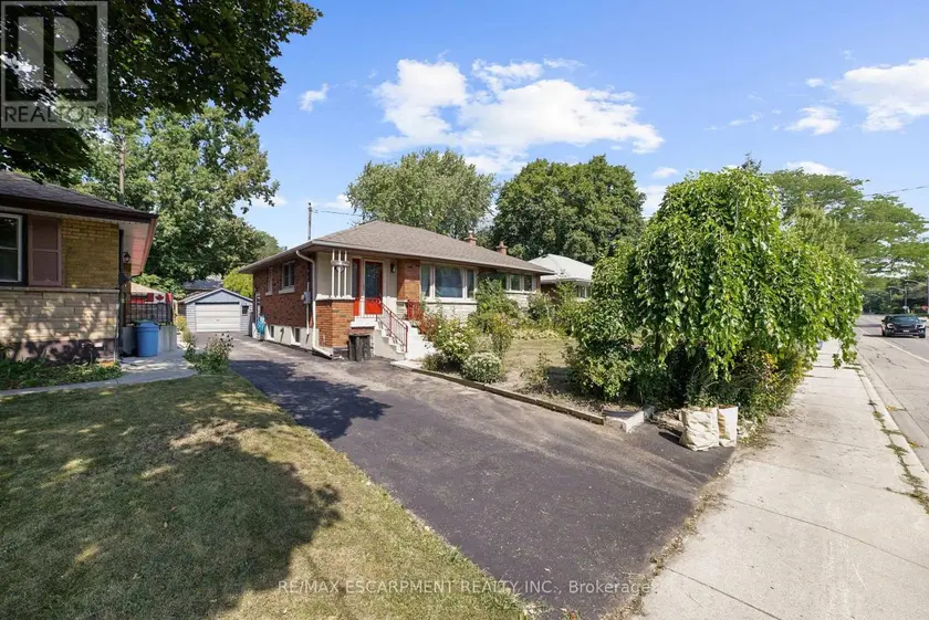 Detached at 272 UPPER PARADISE ROAD, Hamilton