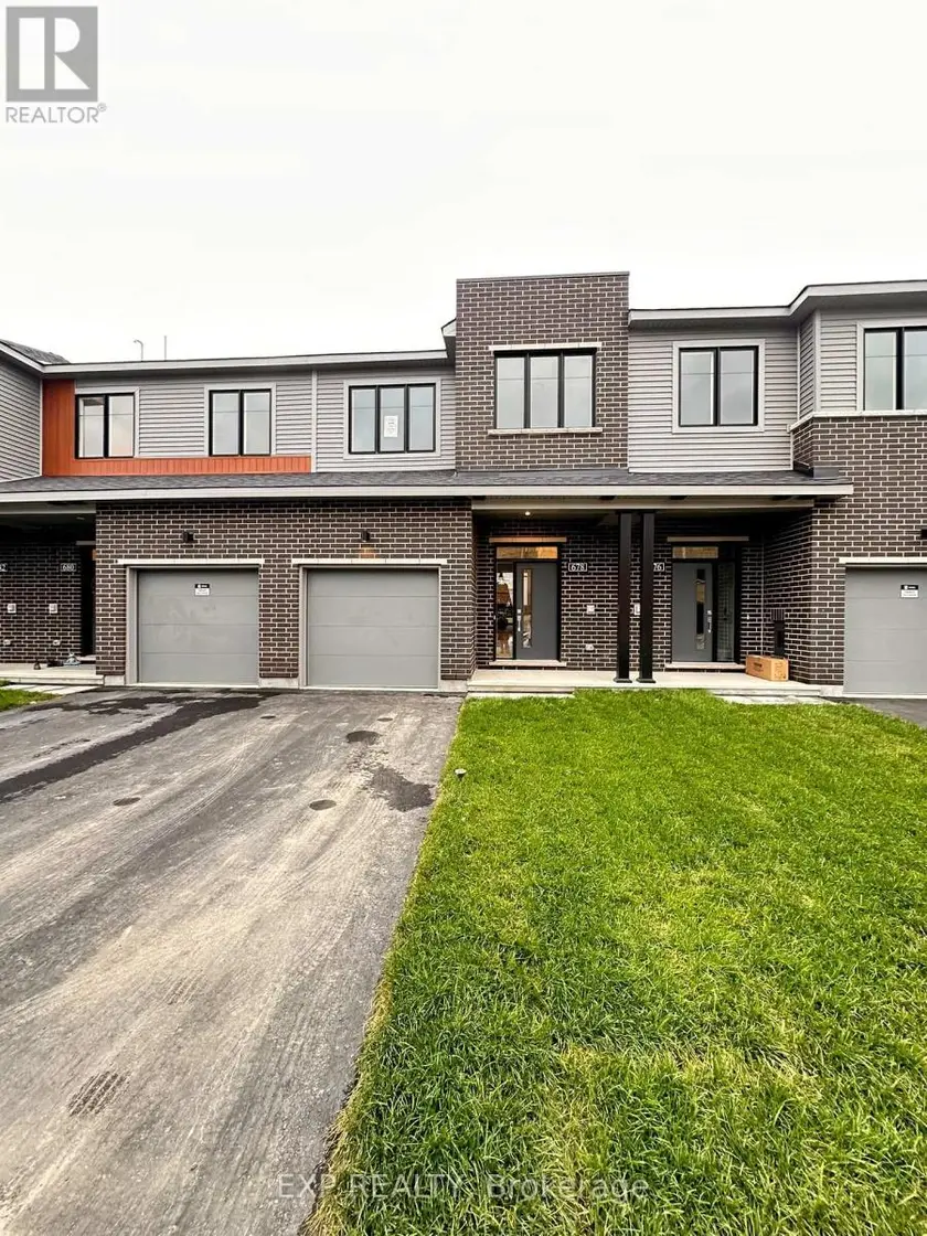 Townhouse at 678 MOONGLADE CRESCENT, Ottawa