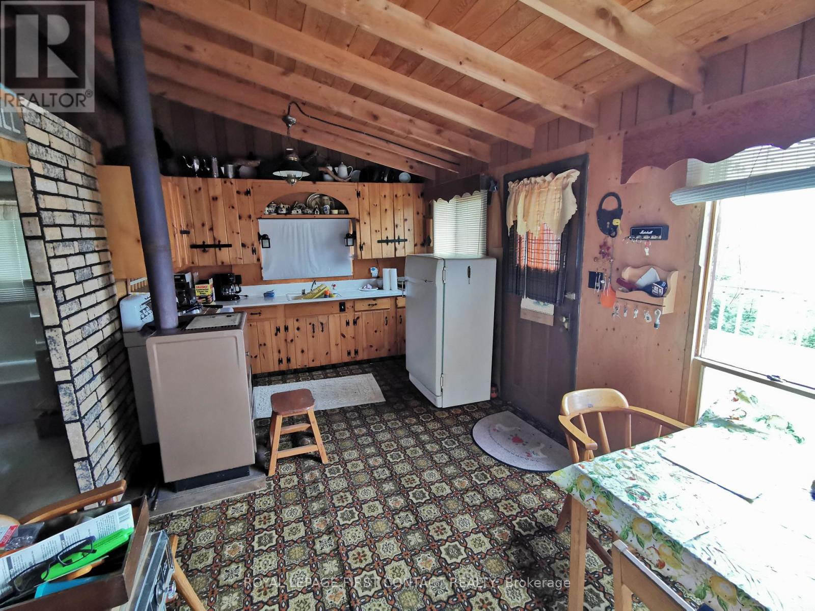 Detached at 992 PORTER LANDING ROAD, Parry Sound Remote Area