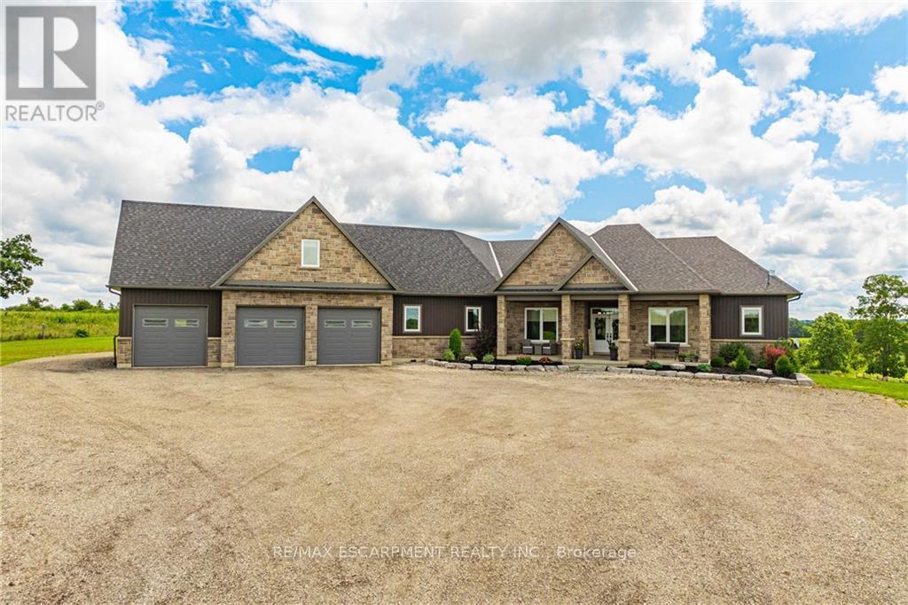 Detached at 4 MIDDLEPORT ROAD, Brant (Brantford Twp)