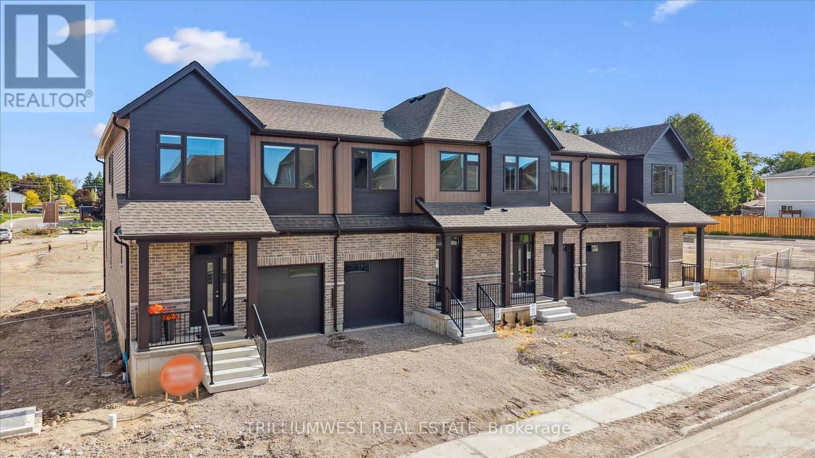 Townhouse at 127 CATHERINE STREET, Wilmot