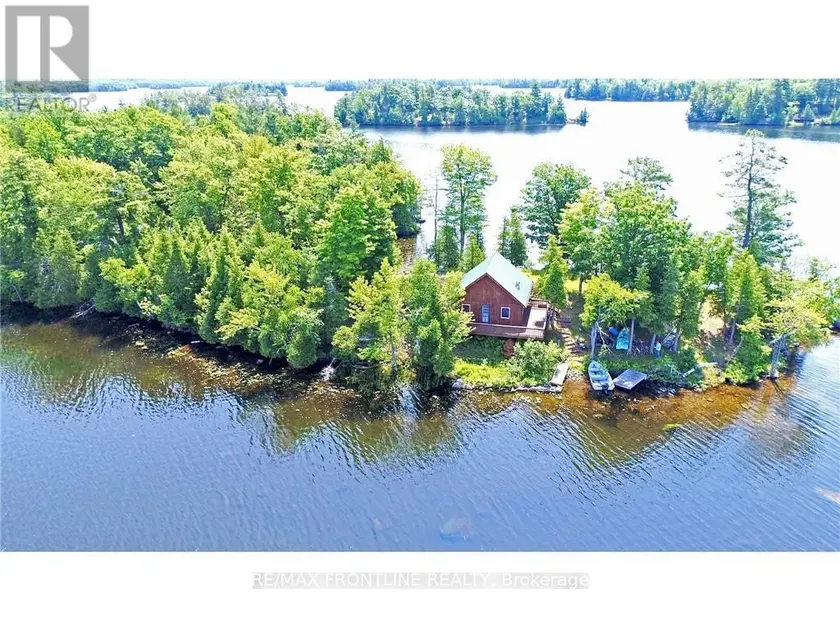 Detached at 561 GRACEYS, Frontenac